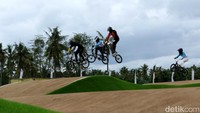 Tujuh rider yang tampil perdana antara lain Rio Akbar dari 76 Rider BMX Squad Indonesia; Yosi Saputra dari ggmm YTI Tribeid Racing ISSI Ciamis; Martin Emils dari Latvian Cycling Federation (Latvia); Air Mata dari Murwarsito Foundation Indonesia; Irvan Hendrik Kurniawan dari JBS ISSI Kota Bekasi; Saputra Maulidan Dwi Hartono dari Sego Anget Racing Team Banyuwangi; dan Muhammad Fernando Fan Persie Agusta dari TBA ISSI Temanggung.