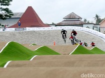 Riders Dunia Ramaikan BMX Supercross 2025 di Banyuwangi