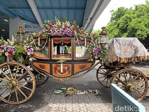 Penampakan Kereta Kencana Kendaraan PB XIV Purboyo saat Kirab Jumenegan