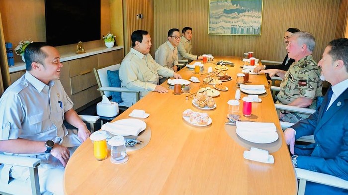 Presiden Prabowo Subianto mengajak Raja Kerajaan Yordania Hasyimiah, Raja Abdullah II ibn Al Hussein, sarapan sebelum meninggalkan Indonesia, Sabtu (15/11/2025).