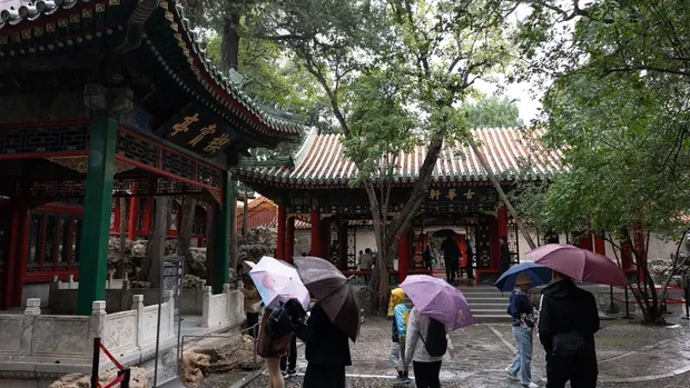 Taman Qianlong di Forbidden City, Beijing kini telah dibuka untuk umum setelah 100 tahun tutup