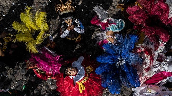 COSCOMATEPEC, MEXICO - NOVEMBER 14: Aerial view of dancers from the state of Veracruz during the 