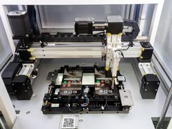 Melihat Lab Pengujian Software HP Oppo yang Tak Pernah Tidur