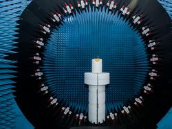 Melihat Lab Pengujian Software HP Oppo yang Tak Pernah Tidur