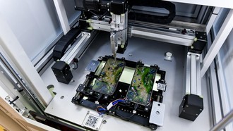 Melihat Lab Pengujian Software HP Oppo yang Tak Pernah Tidur