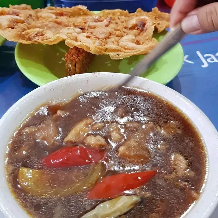 Warung Makan langganan old money