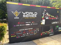 Grand final kejuaraan dunia Free Fire World Series (FFWS) Global Finals 2025 diselenggarakan hari ini, Sabtu, 15 November 2025. Yuk intip panggung megahnya berikut.