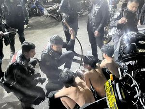 3 Pemuda Hendak Tawuran di Bogor Ditangkap, Celurit hingga Golok Disita