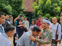 Lagu Lalaki Langit Bupati Purwakarta yang Mengusik Silih Asih