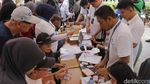 Diserbu Warga, 250 Kartu Layanan Gratis Ludes di Car Free Day Jakarta