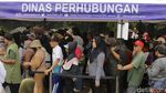 Diserbu Warga, 250 Kartu Layanan Gratis Ludes di Car Free Day Jakarta