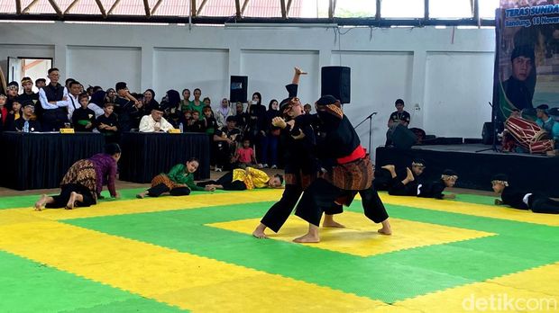 Festival Inovasi Penca Tradisi di Teras Sunda Cibiru, Minggu (16/11/2025). Festival Inovasi Penca Tradisi di Teras Sunda Cibiru, Minggu (16/11/2025).