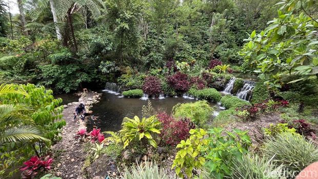 Green Paradise salah satu objek wisata yang ada di Pagar Alam dengan konsep menyatu dengan alam Green Paradise salah satu objek wisata yang ada di Pagar Alam dengan konsep menyatu dengan alam