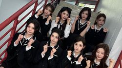 Bangga! Carmen Hearts2Hearts Raih Piala di KGMA 2025