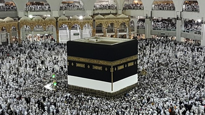 Kaaba in mecca during hajj season