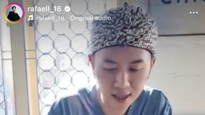 Keseruan Rafael Tan Jualan Seblak Viral hingga Kulineran di Jogja