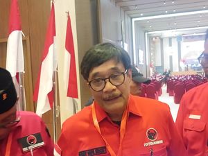 Buka Koferda-Konfercab PDIP Kepri, Djarot: Berpartai Bukan Mencari Uang