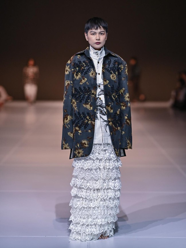 Foto: Koleksi Tanah Le Sae di Jakarta Fashion Week 2026