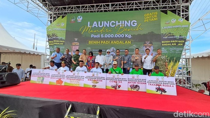 Peluncuran program Mandiri Benih oleh Pemprov Sulsel.