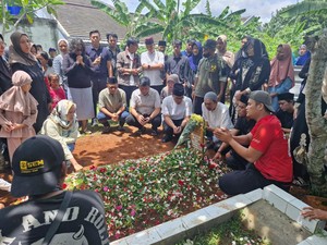 Suasana Haru Iringi Pemakaman Siswa SMPN di Tangsel Korban Bullying