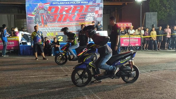 Polda Riau kembali menggelar drag bike sebagai ajang untuk menghapus balap liar.