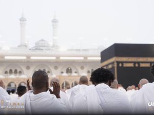 Momen Arab Saudi Gelar Salat Istisqa, Tak Lama Hujan Turun