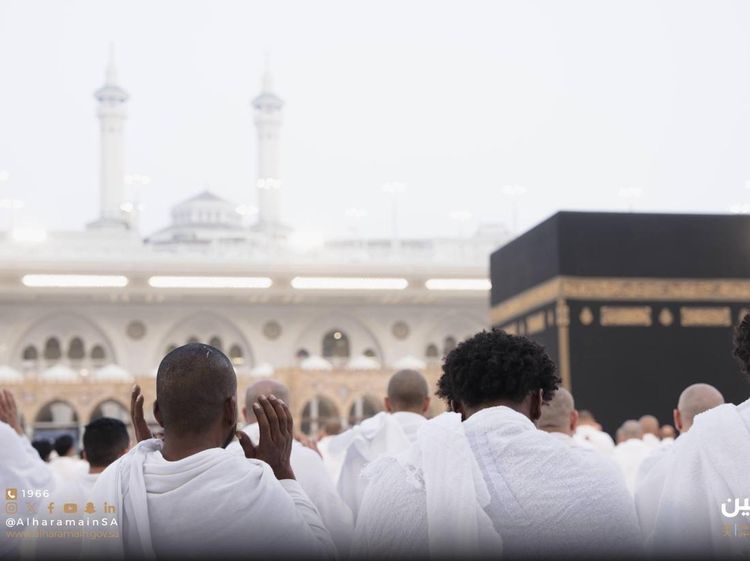 Momen Arab Saudi Gelar Salat Istisqa, Tak Lama Hujan Turun