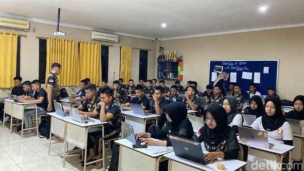 SMAN 3 Taruna Angkasa di Madiun SMAN 3 Taruna Angkasa di Madiun