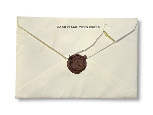 Surat Taylor Swift yang ditujukan buat Liam Payne, tertanggal 1 Desember 2017, dilelang situs Omega Auctions Inggris.