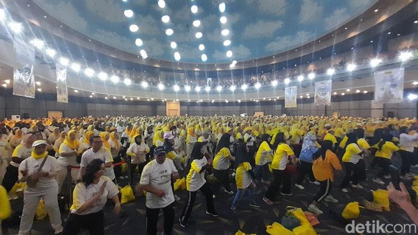 Keseruan Senam Sehat di #Hands4Diabetes Bareng Tropicana Slim Jakarta