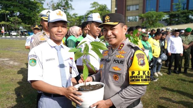 Apel Pasukan Operasi Zebra Lancang Kuning 2025 di Polda Riau.