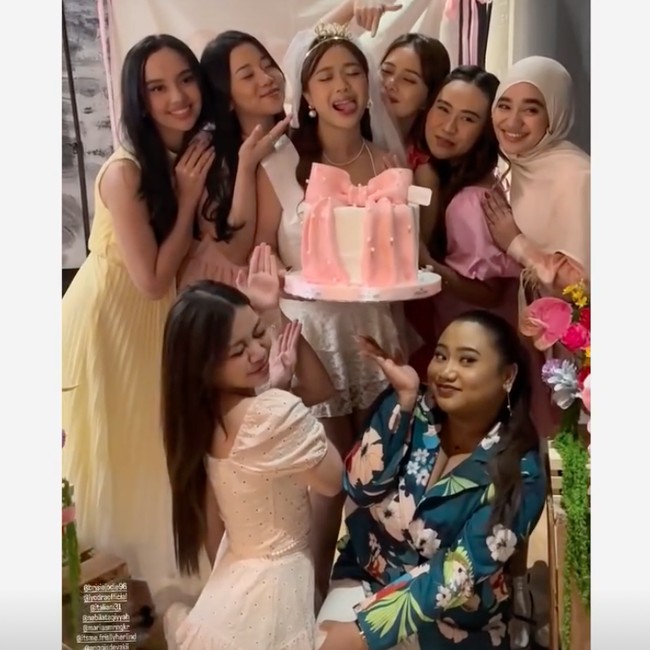 Potret Bridal Shower Brisia Jodie Jelang Pernikahan, Cantik Kenakan Veil