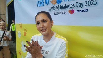 Rahasia Awet Muda Donna Agnesia, Ini Rutinitas Skincare yang Nggak Boleh Di-skip