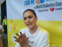 Rahasia Awet Muda Donna Agnesia, Ini Rutinitas Skincare yang Nggak Boleh Di-skip