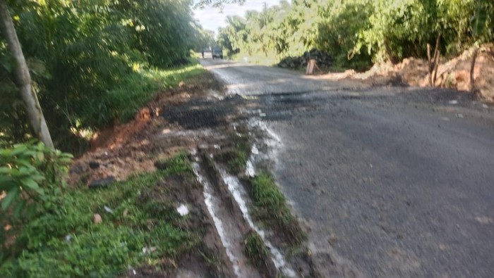 Jalan Provinsi penghubung OKU-OKU Selatan yang amblas sudah bisa dilalui.