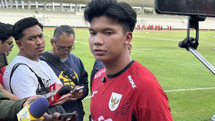Bek Timnas Indonesia U-22, Kadek Arel, menyampaikan evaluasi bagi timnya jelang laga ujicoba kedua melawan Mali pada Selasa (18/11/2025).