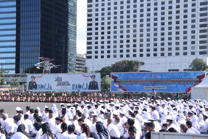 Kapolda Metro Jaya Irjen Pol Asep Edi Suheri membentuk Polisi Siswa.