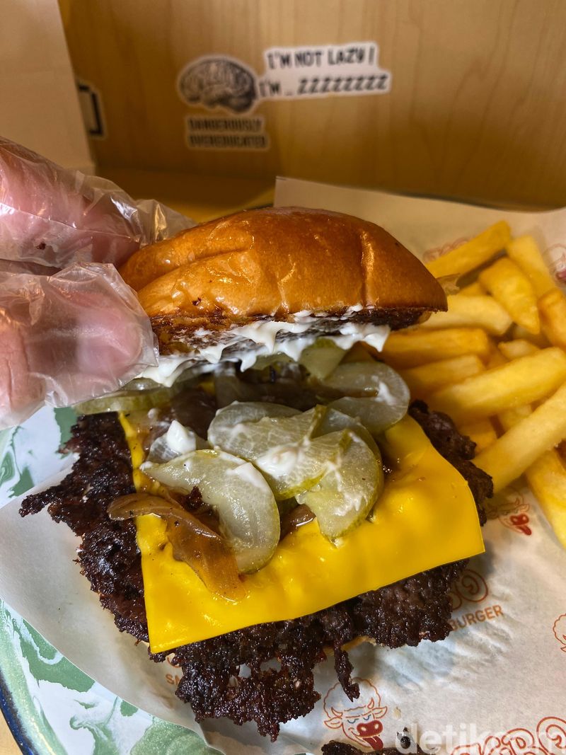 Kibo Smash Burger Kibo Smash Burger yang hidden gem di Kelapa Gading