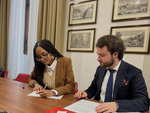 Mia Bintou Diop Mia Bintou Diop