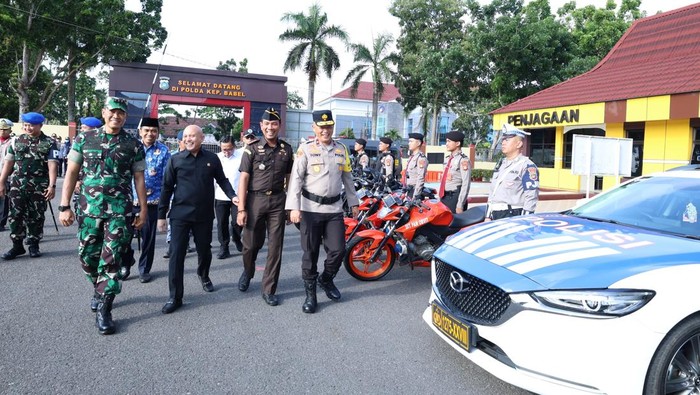 Wakapolda Babel Brigjen Tony Harsono memimpin gelar pasukan Operasi Zebra Menumbing (OZM) 2025.