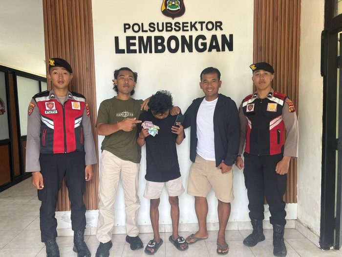PA (24) asal Probolinggo, Jawa Timur diamankan di Polsek Nusa Penida usai melakukan aksi pencurian, Minggu (16/11/2025). (Polsek Nusa Penida)