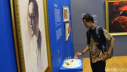Pameran Basoeki Abdullah Hidupkan Ruang Publik MRT
