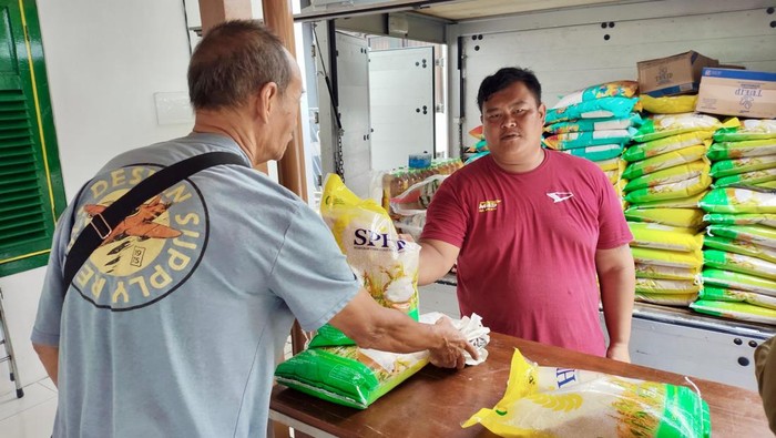 Pasar Murah di Kemantren Jetis, Jogja, Senin (17/11/2025).