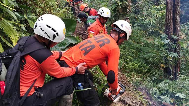 Pencarian korban longsor Banjarnegara hingga Senin (17/11/2025). (Dok. BNPB)