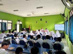 Puluhan Siswa SMPN 1 Rembang Pasuruan Ikuti Sosialisasi Bahaya Narkoba