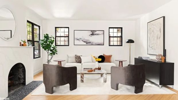 Rumah Masa Kecil Donald Trump Rumah masa kecil Presiden AS, Donald Trump, yang kini telah direnovasi. Rumah itu dijual seharga Rp 38 miliar.