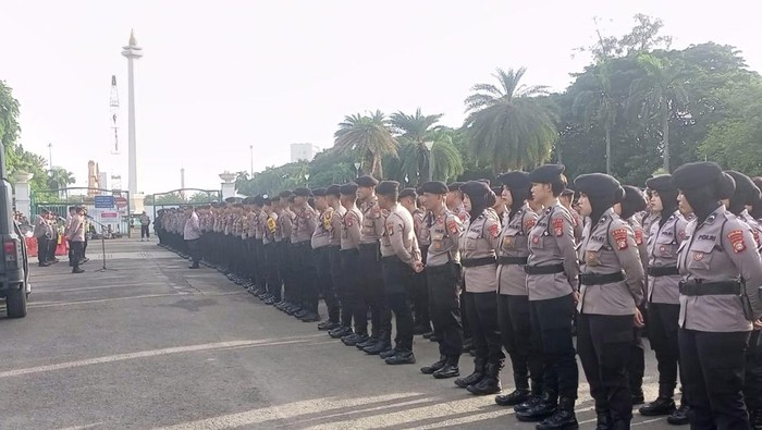 Sejumlah Aliansi Federasi Serikat Pekerja/Serikat Buruh se-Jakarta serta sejumlah elemen massa akan melakukan demonstrasi di Silang Selatan Monas, Jakarta Pusat. Sebanyak 1.963 personel gabungan disiagakan. (Dok istimewa).