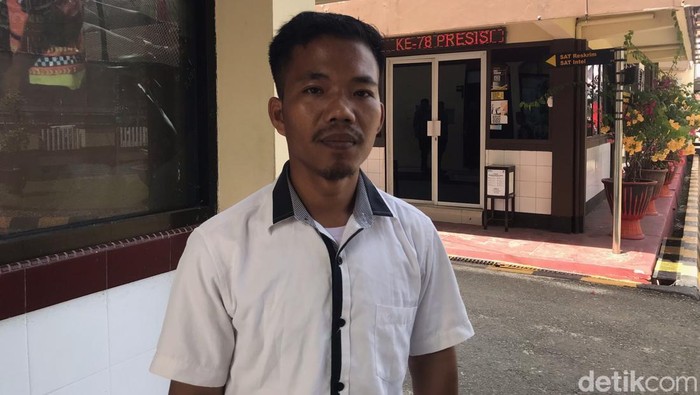 Sepupu korban, Muhammad Fadli saat melaporkan kakek lecehkan cucunya di Palopo.