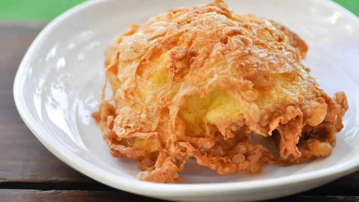 tips memasak telur dadar agar mengembang