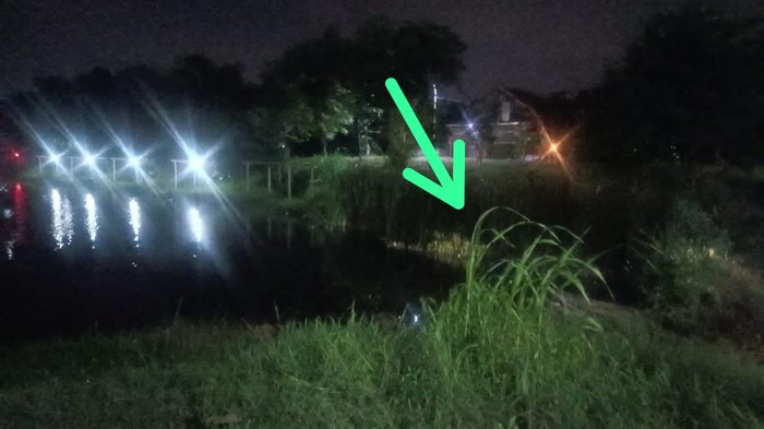 Wanita diduga hendak bunuh diri di Waduk Gresik